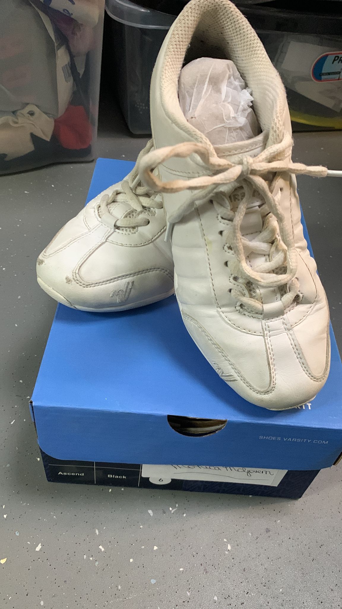Cheer Shoes - Size UK 2.5